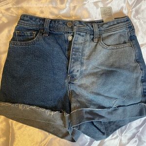 Hollister shorts size 1